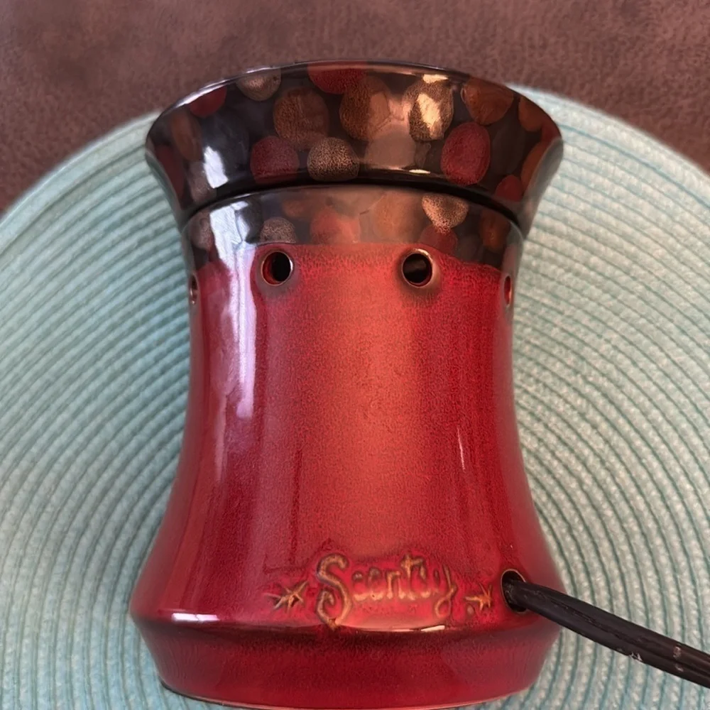 Scentsy “Palette” Wax Warmer